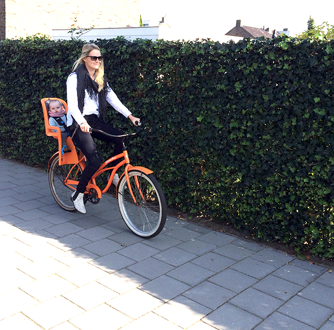 thule ride along fietsstoel oranje